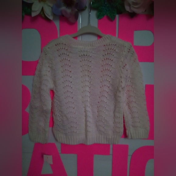 #3737👉🏼 CUTE CASUAL CREAM COLOR SWEATER (("SIZE: 12 TO 18 MONTHS")) NWT - Picture 4 of 5